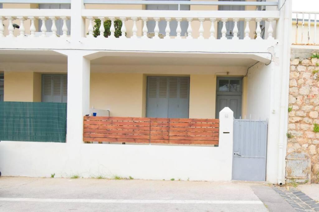 Le 92 Toulon Bas Faron Apartment Bagian luar foto